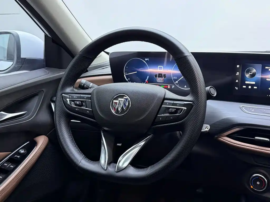 Buick Verano — миниатюра 10