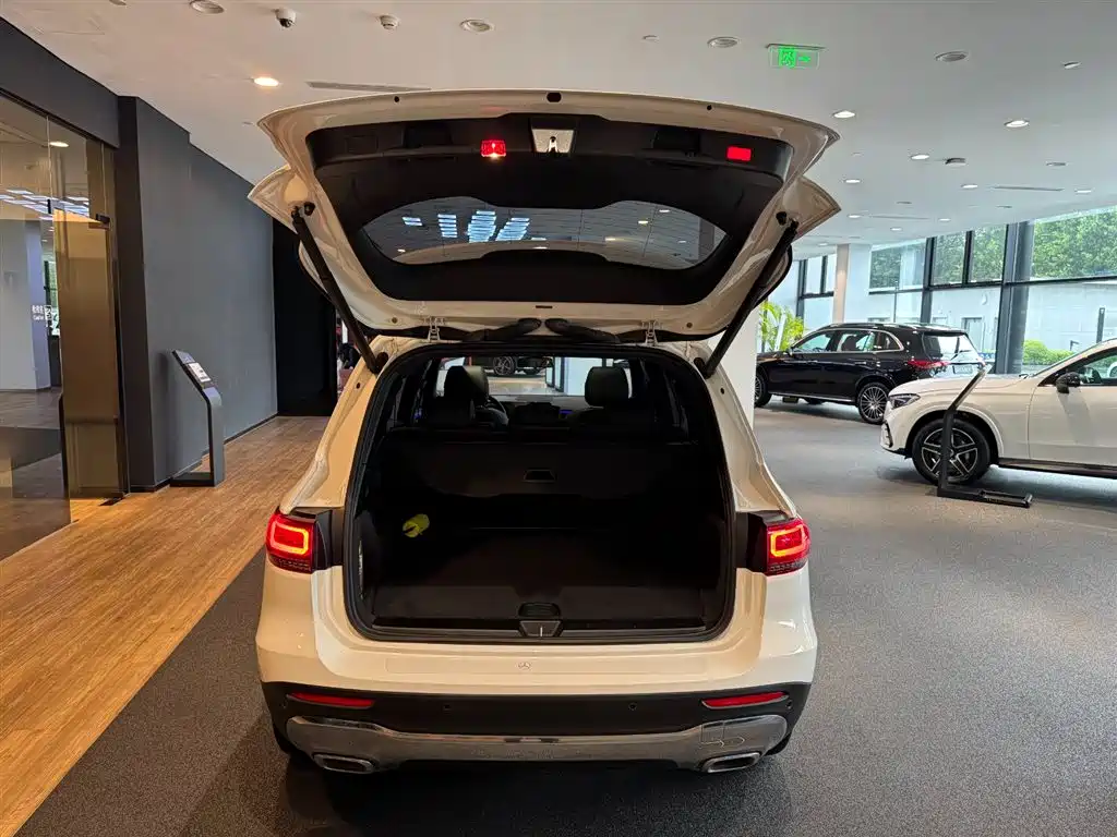 Mercedes-Benz GLB 2023 GLB 220