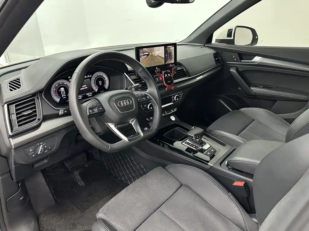 Audi Q5L Sportback — миниатюра 12