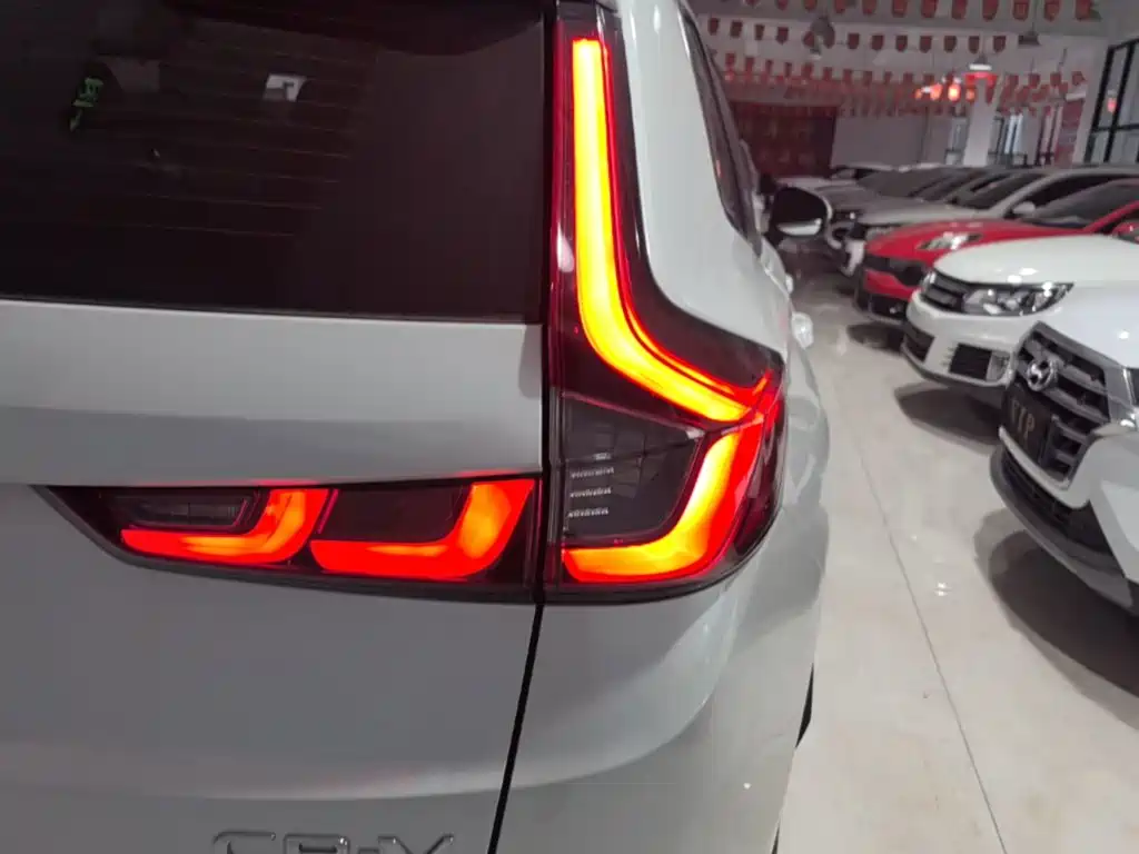 Honda CR-V — миниатюра 8