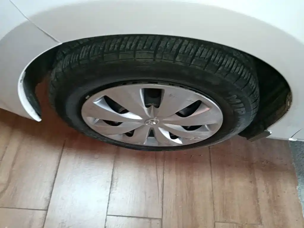 Toyota Yaris L — миниатюра 23