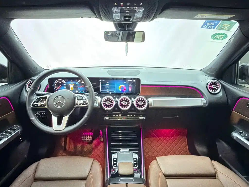 Mercedes-Benz GLB — миниатюра 9