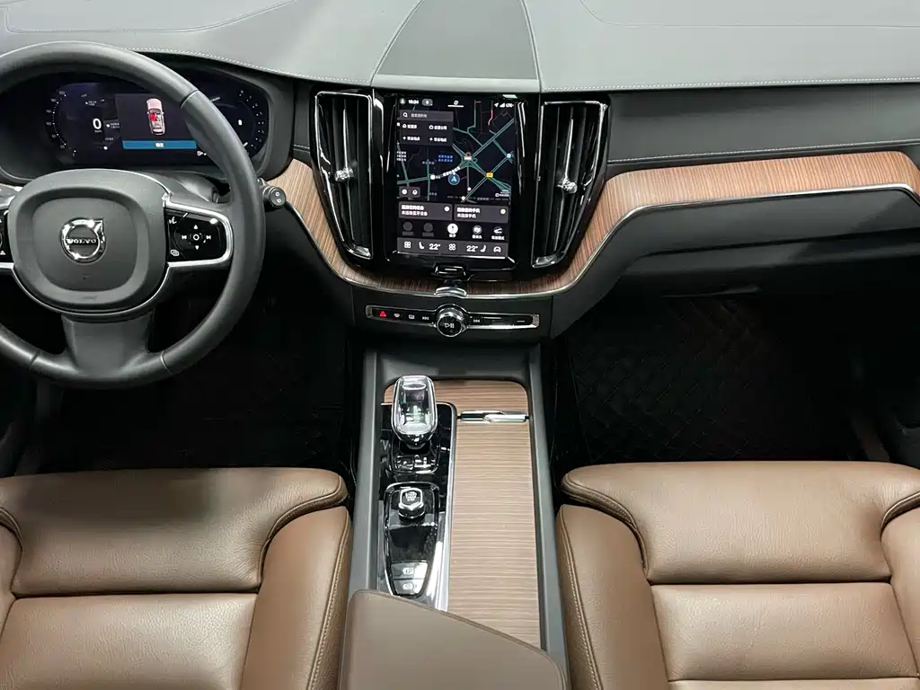 Volvo XC60 — миниатюра 6