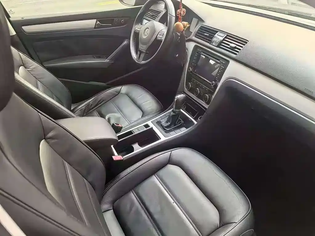 Volkswagen Passat 2013 1.8TSI DSG