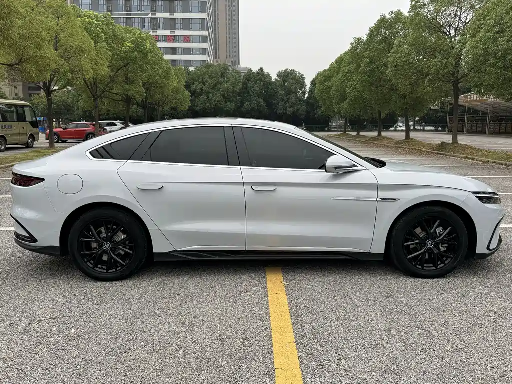 BYD Han — миниатюра 10