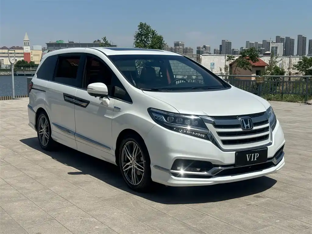 Honda Elysion 2019 2.0L Luxury