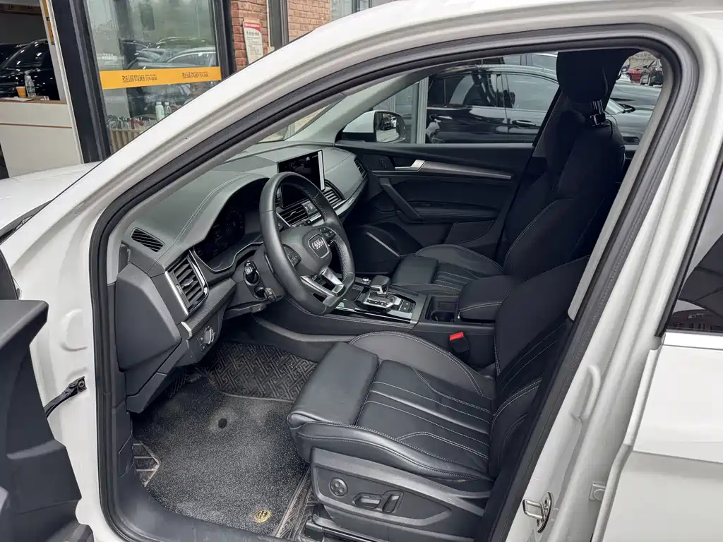 Audi Q5L — миниатюра 8