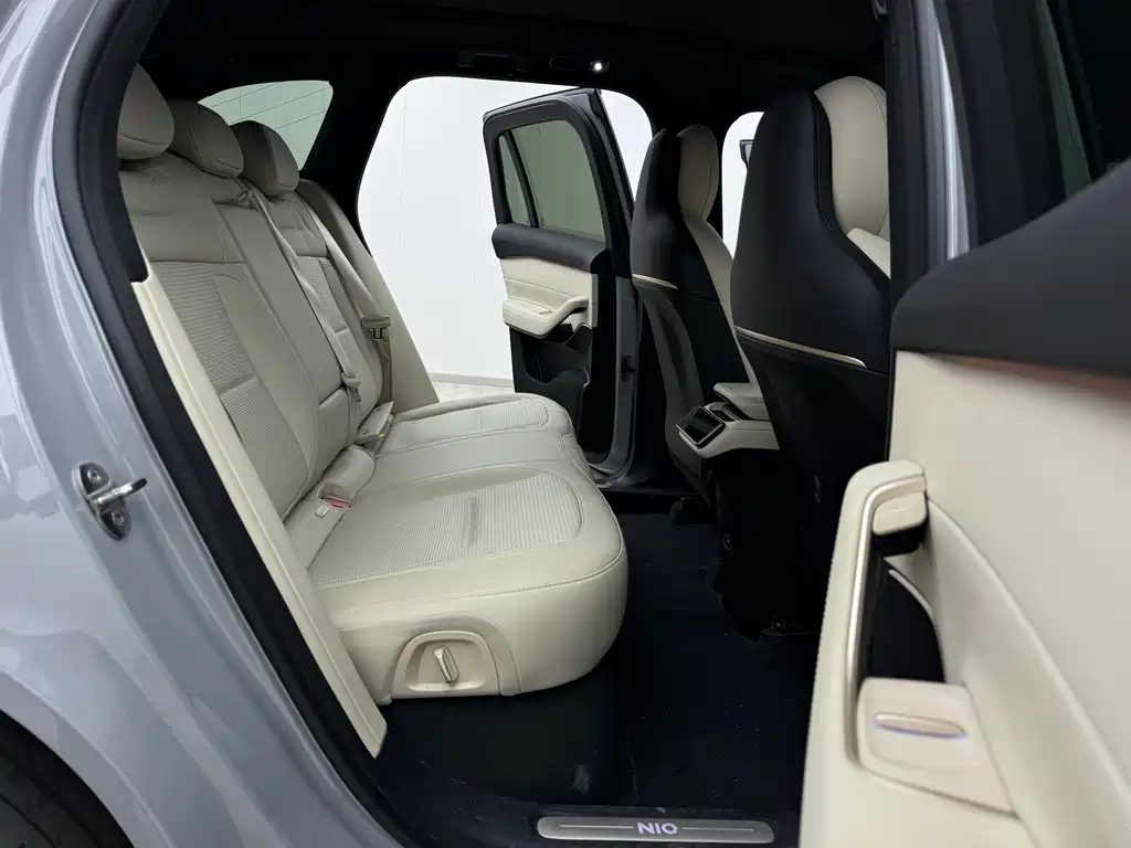 NIO NIO ES6