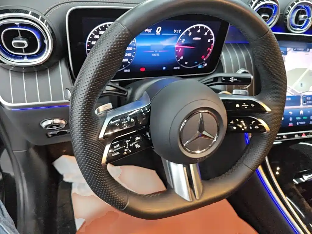 Mercedes-Benz GLC — миниатюра 11