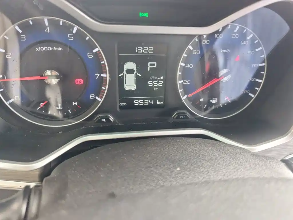 Geely Vision X3 — миниатюра 13