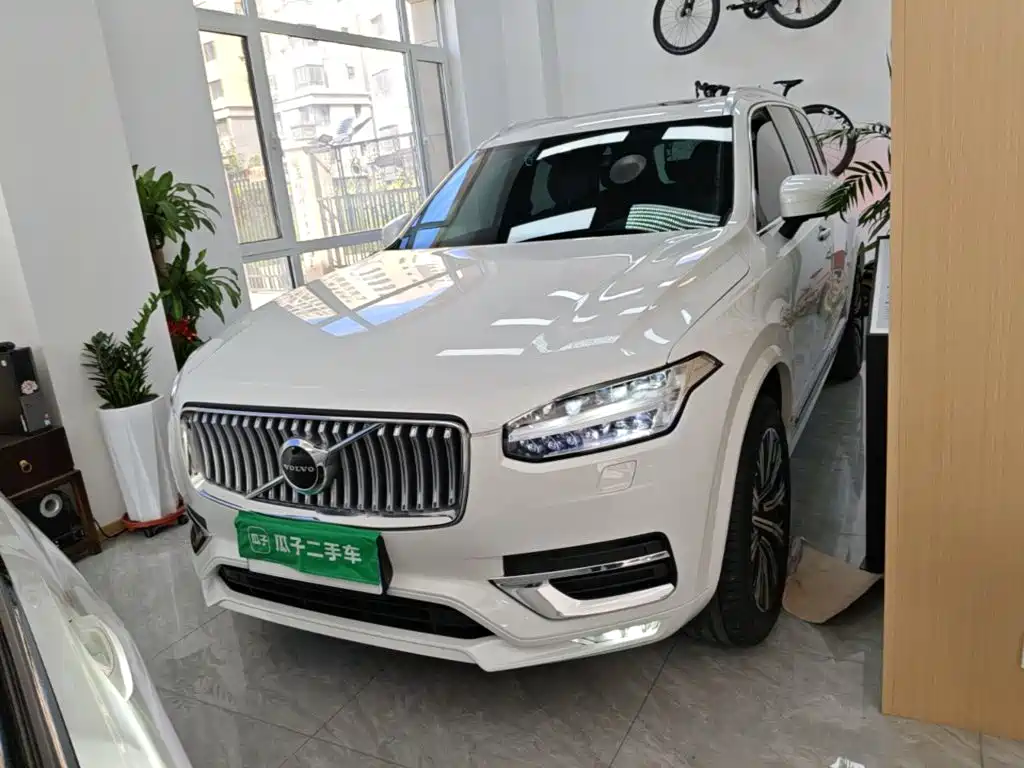 Volvo XC90 — миниатюра 2