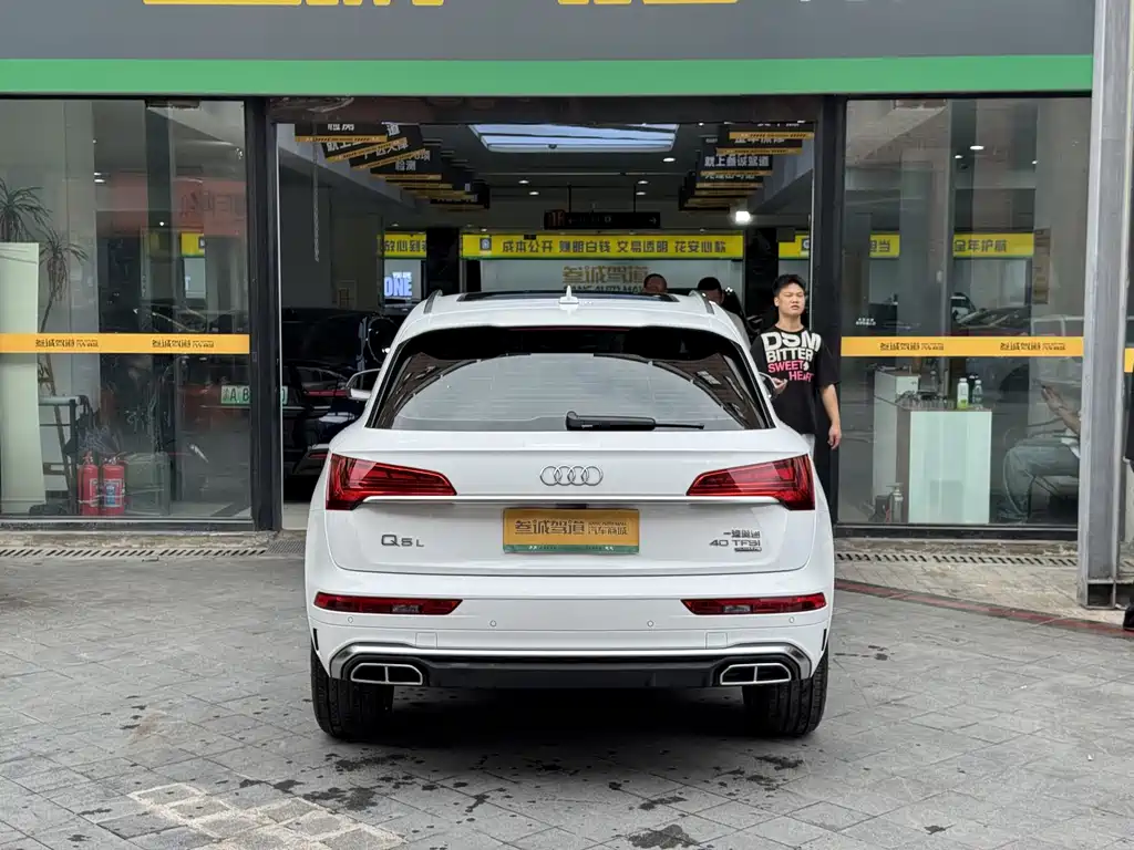 Audi Q5L — миниатюра 5