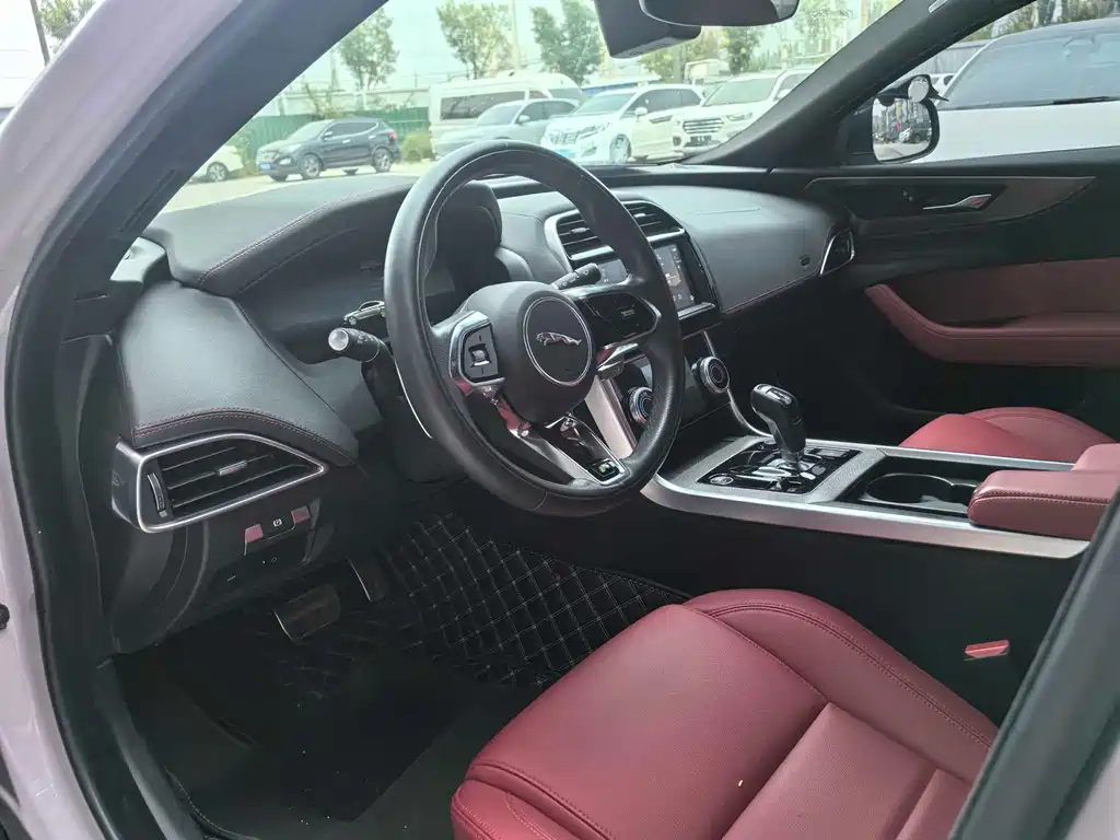 Jaguar XEL — миниатюра 5