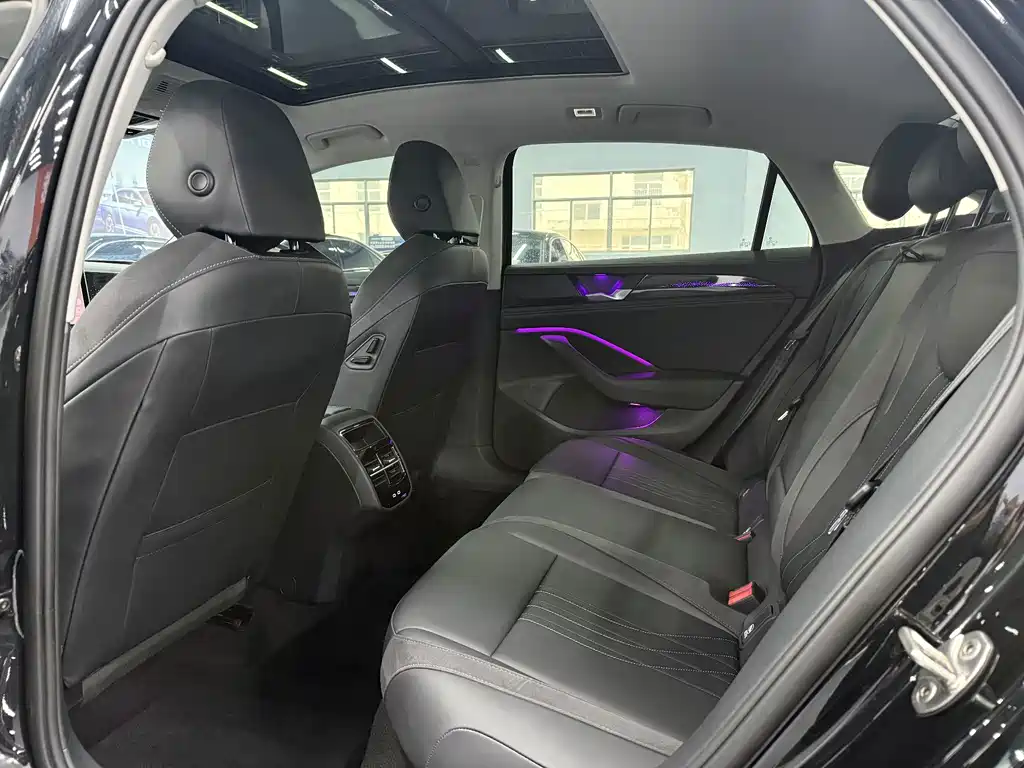Volkswagen Magotan — миниатюра 5