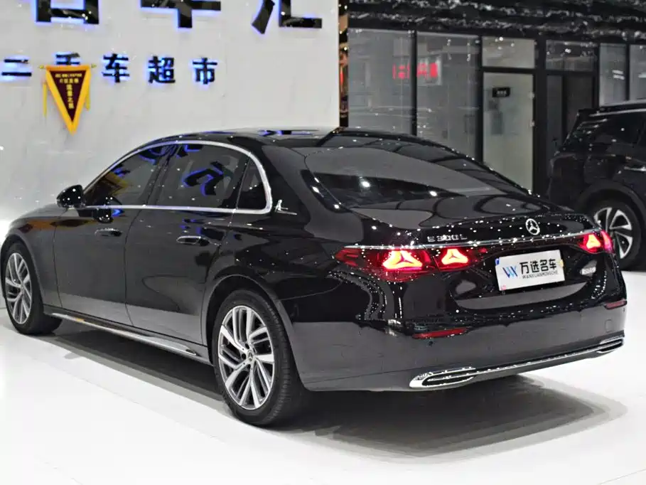 Mercedes-Benz E-Class — миниатюра 15