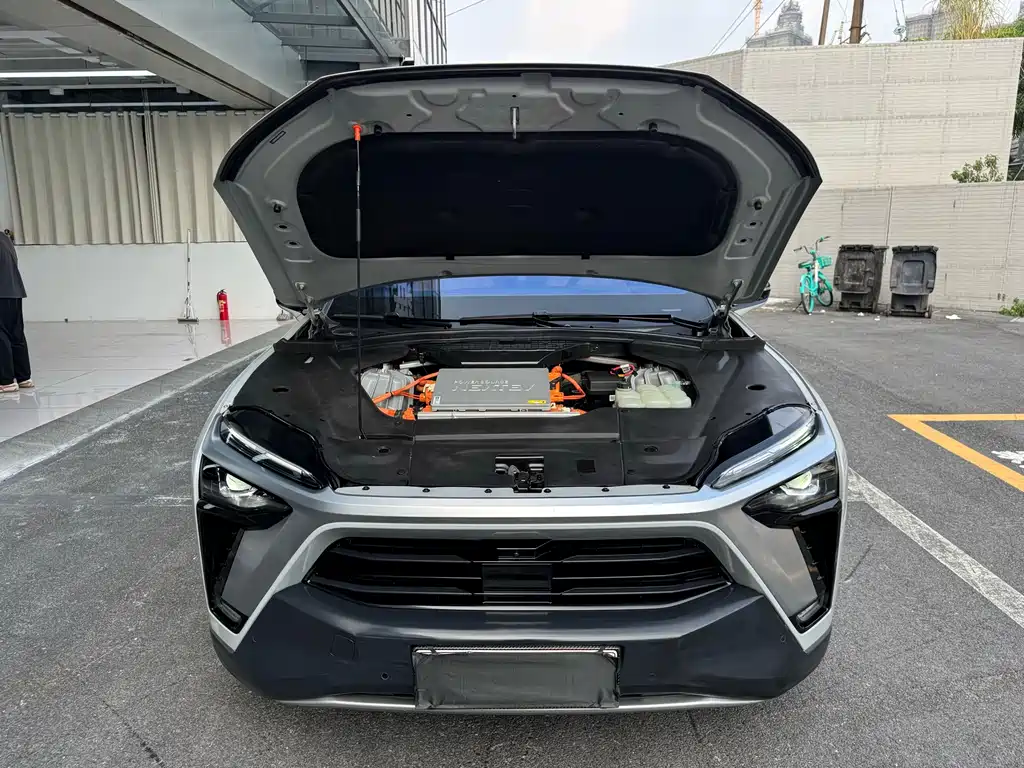 NIO ES8 — миниатюра 11