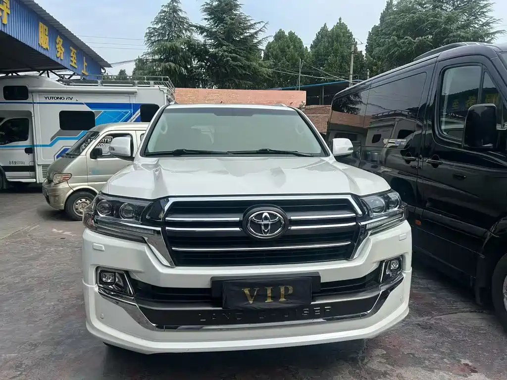 Toyota Land Cruiser — миниатюра 2