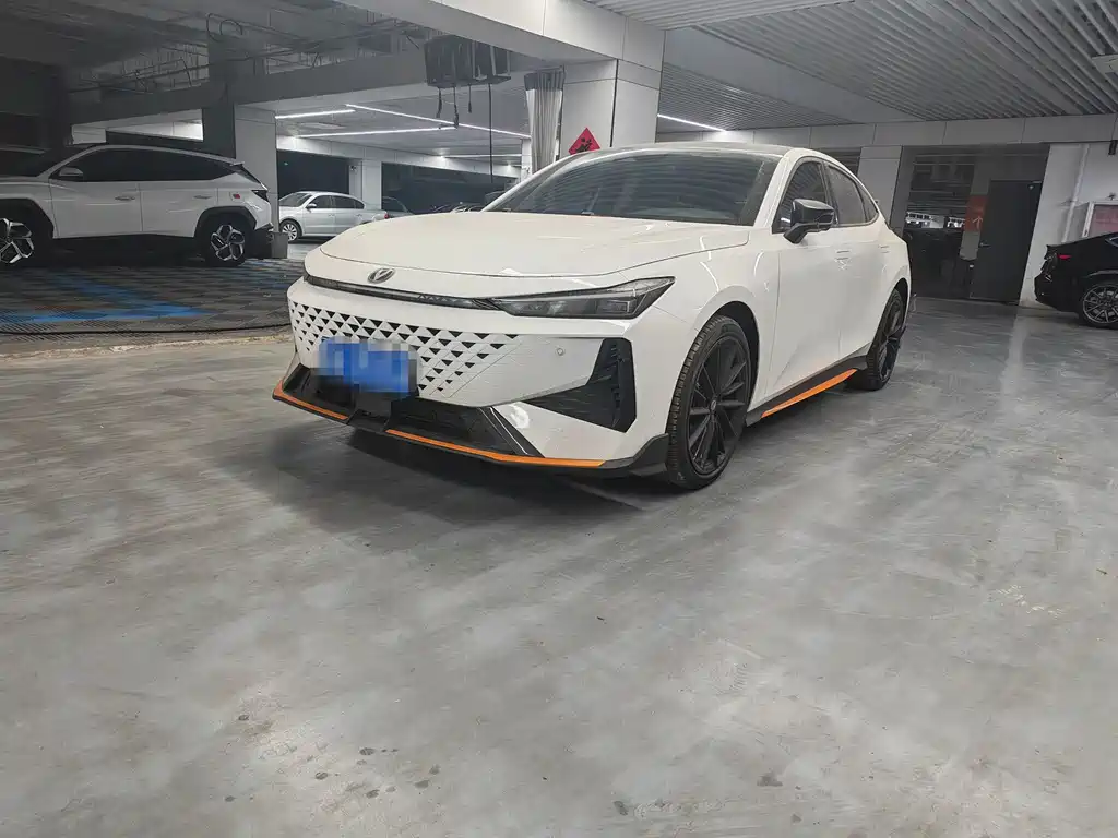 Changan UNI-V 2025