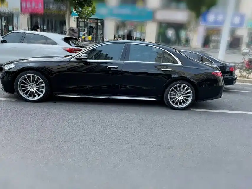 Mercedes-Benz S-Class — миниатюра 7