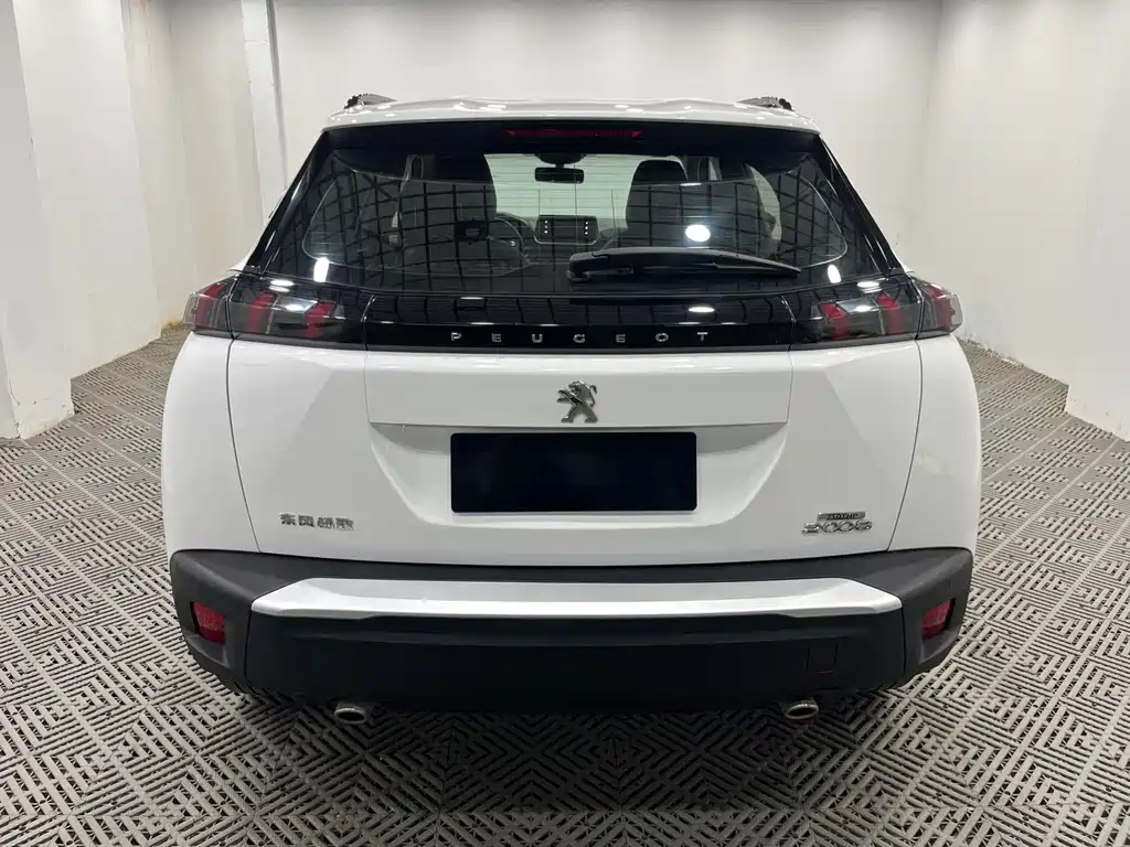 Peugeot 2008 — миниатюра 8