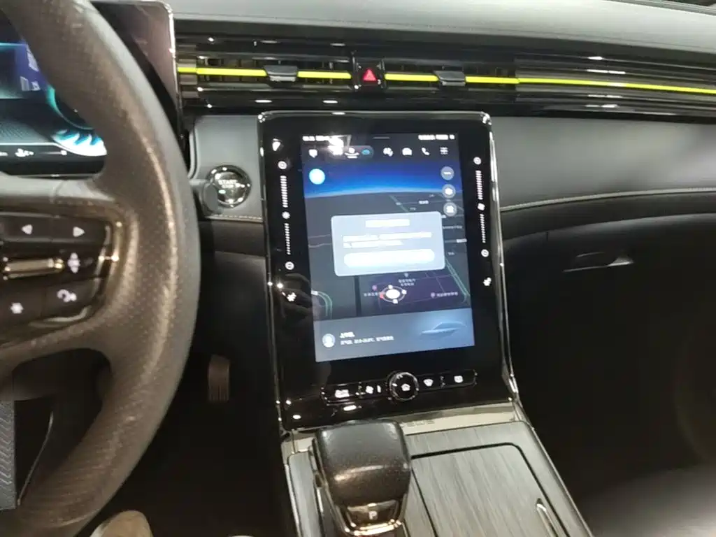 Roewe RX5 — миниатюра 13
