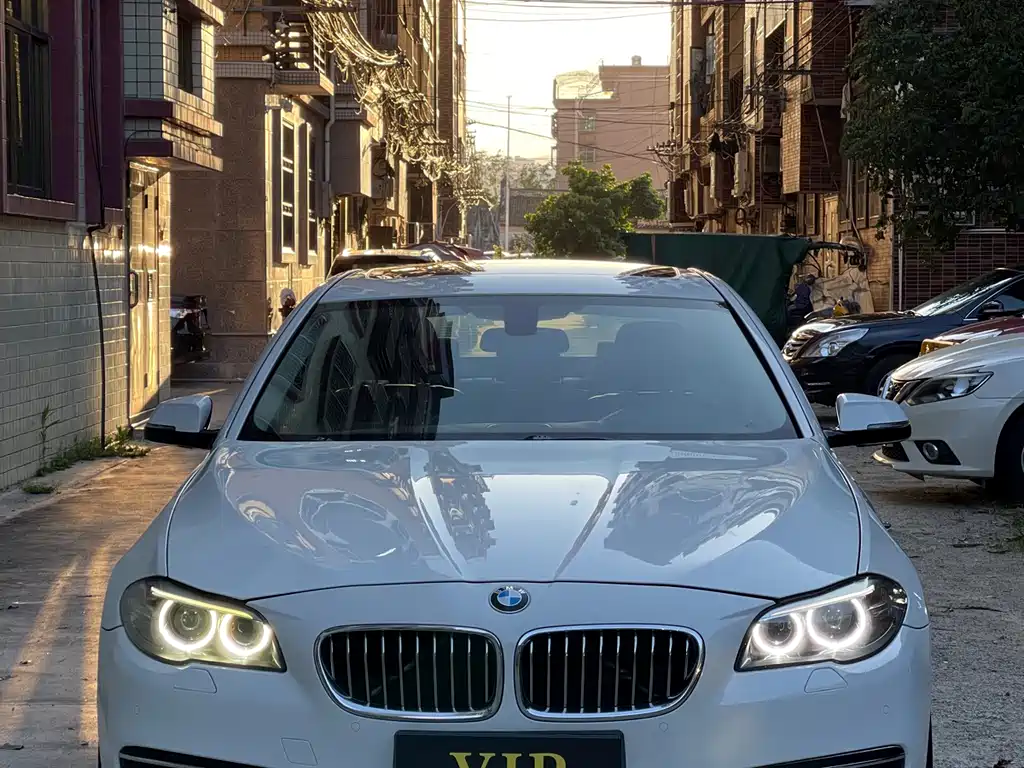 BMW 5 Series 5 2014 525Li Luxury
