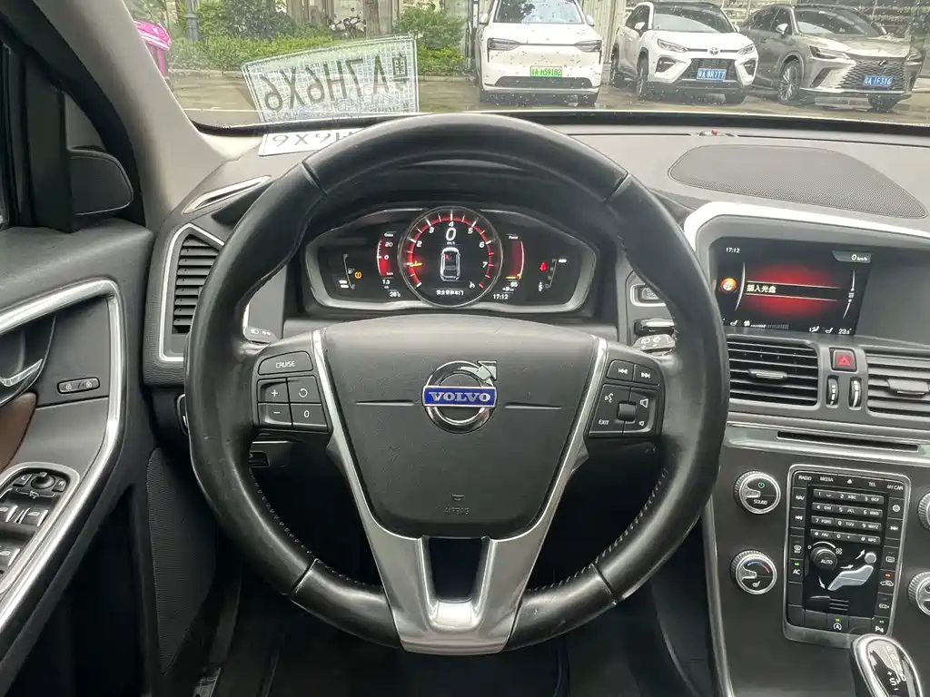 Volvo XC60 — миниатюра 14