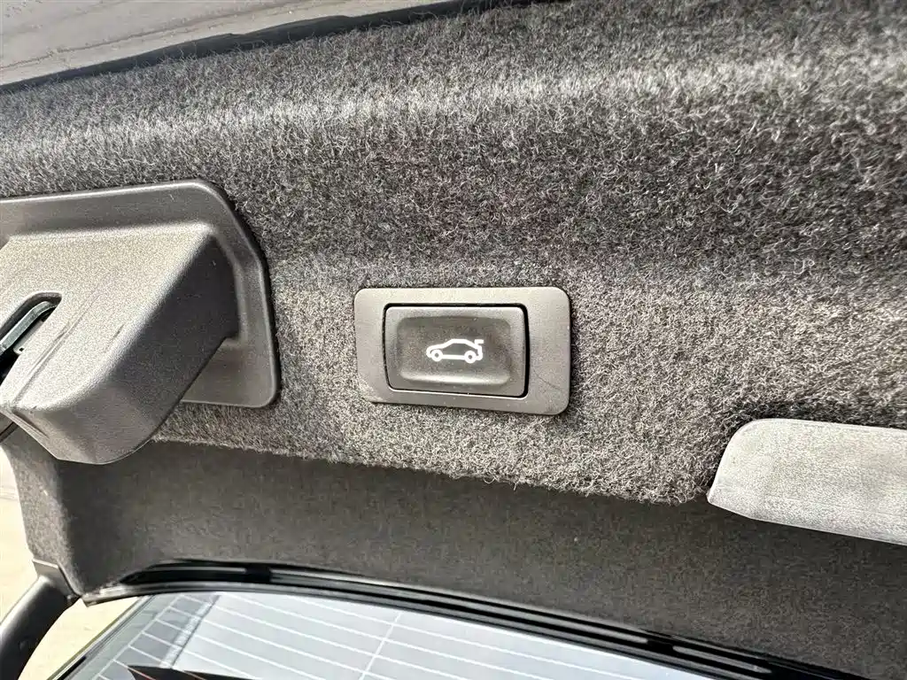Audi A6L — миниатюра 20