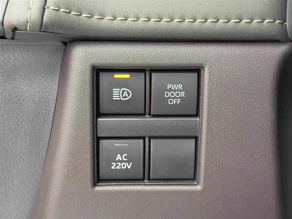 Toyota Vellfire — миниатюра 22