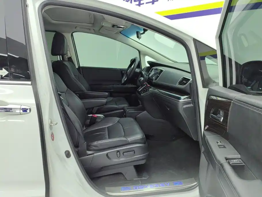 Honda Odyssey — миниатюра 8