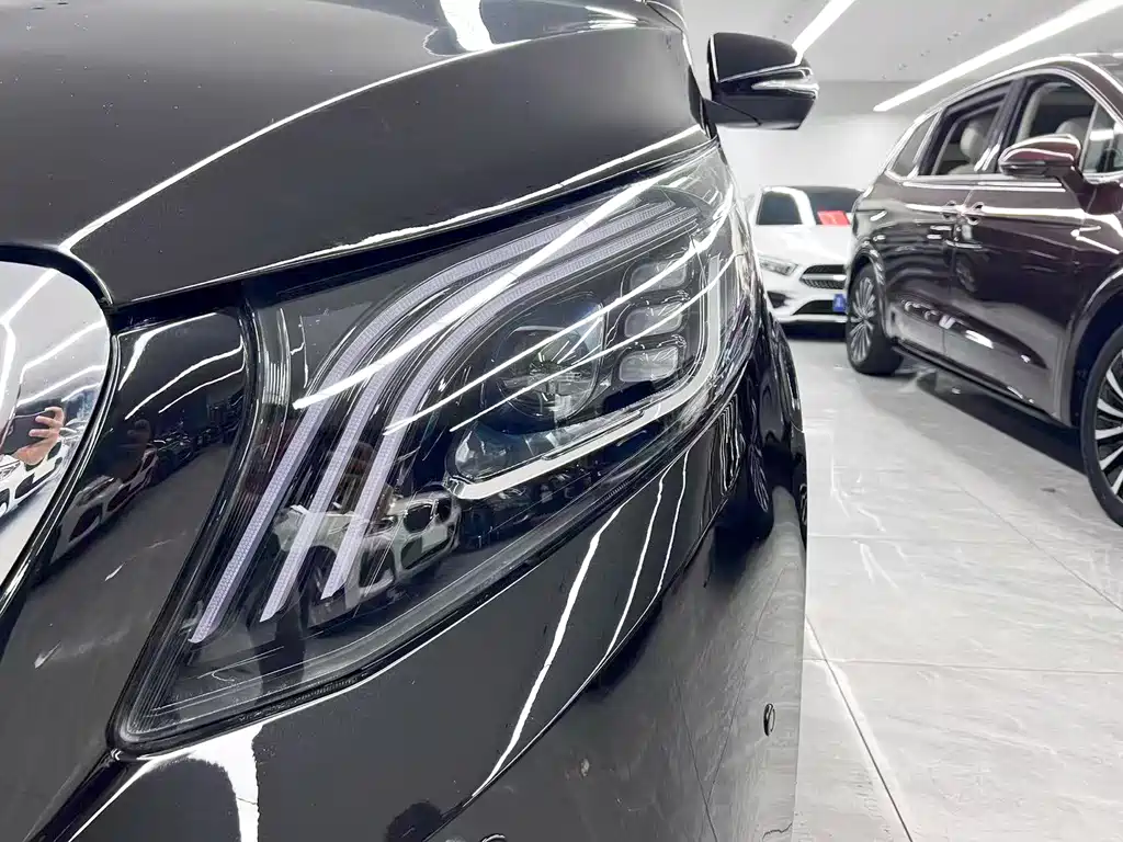 Mercedes-Benz Vito — миниатюра 31