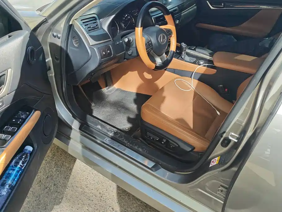 Lexus GS — миниатюра 9