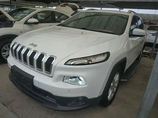 Jeep 自由光