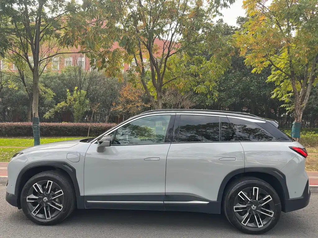NIO NIO ES6