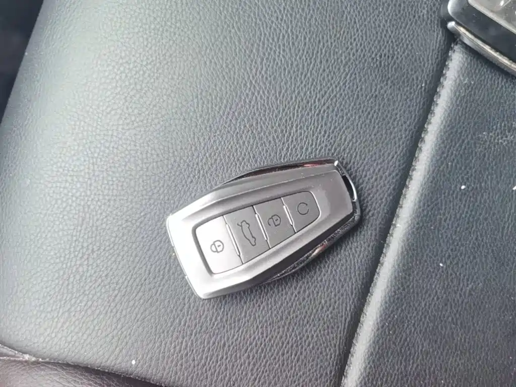 Geely Binyue — миниатюра 13