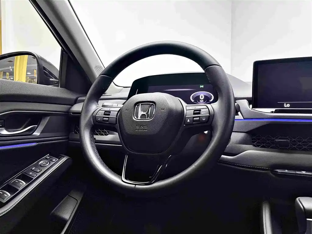Honda Accord — миниатюра 12