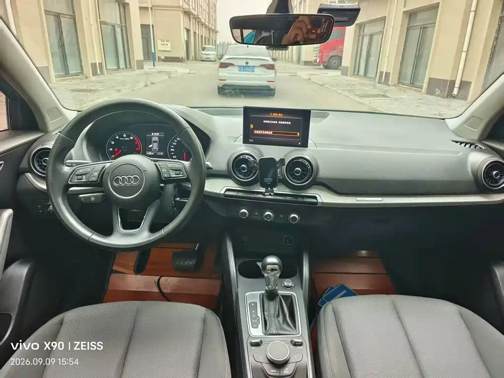 Audi Q2L — миниатюра 5