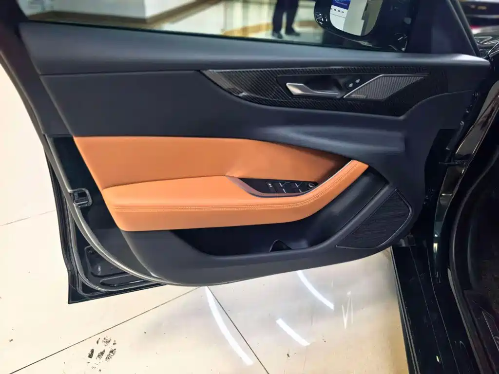 Jaguar XEL — миниатюра 8