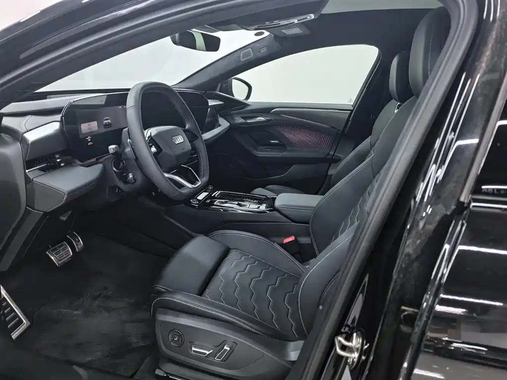 Audi A6L e-tron — миниатюра 14