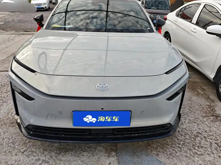 Toyota bZ7 7 2026 600 Pro