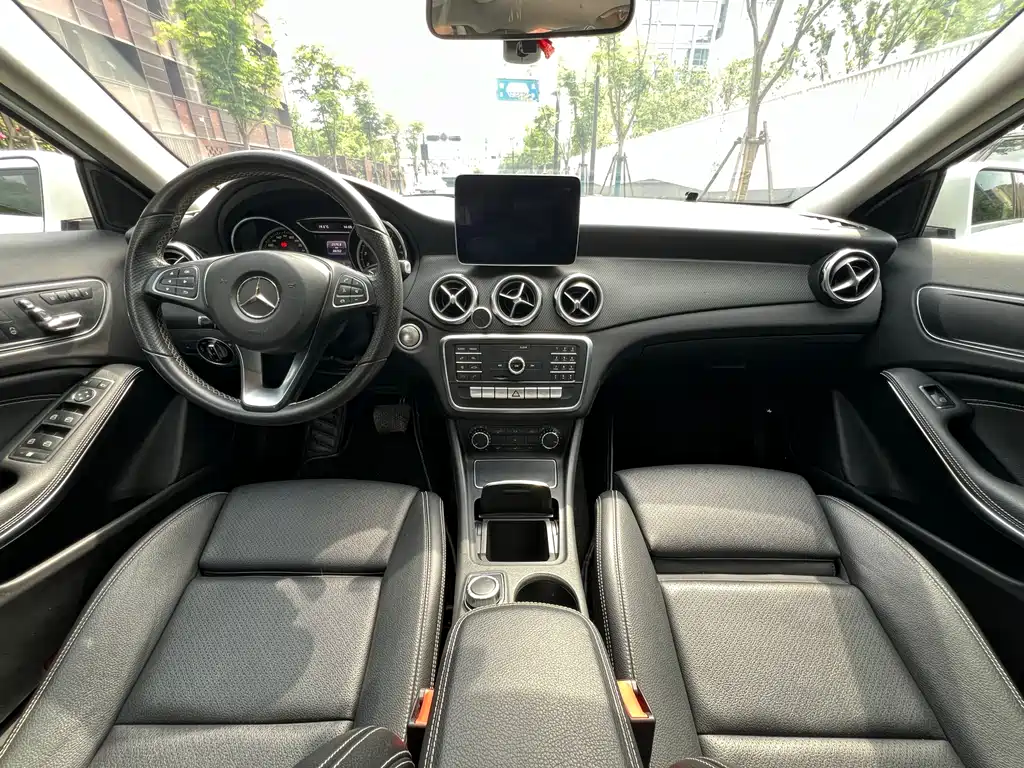 Mercedes-Benz GLA 2018 GLA 200