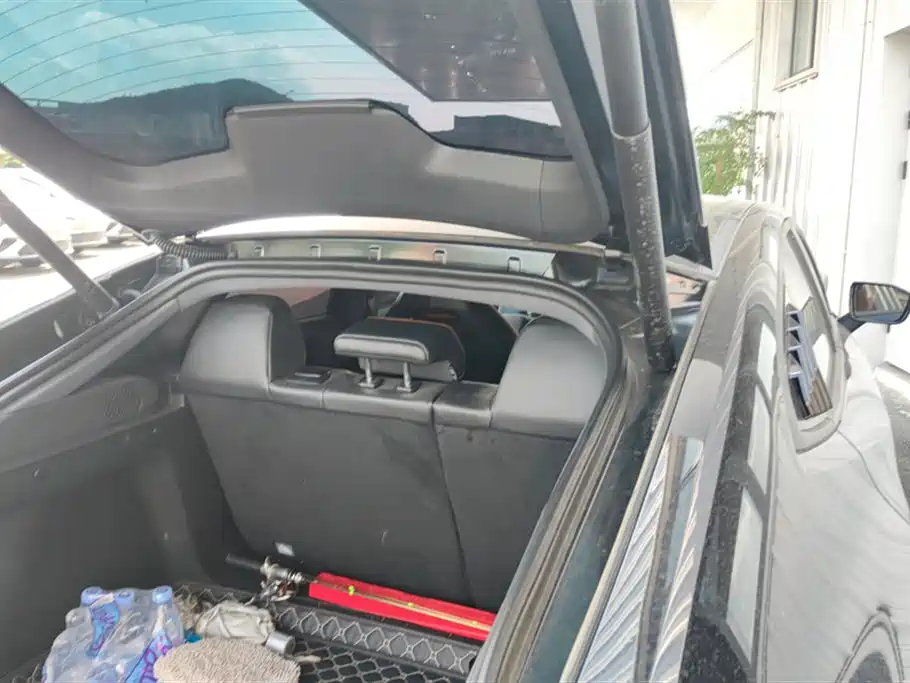 Changan UNI-V 2025 1.5T 500Bar Luxury Sport