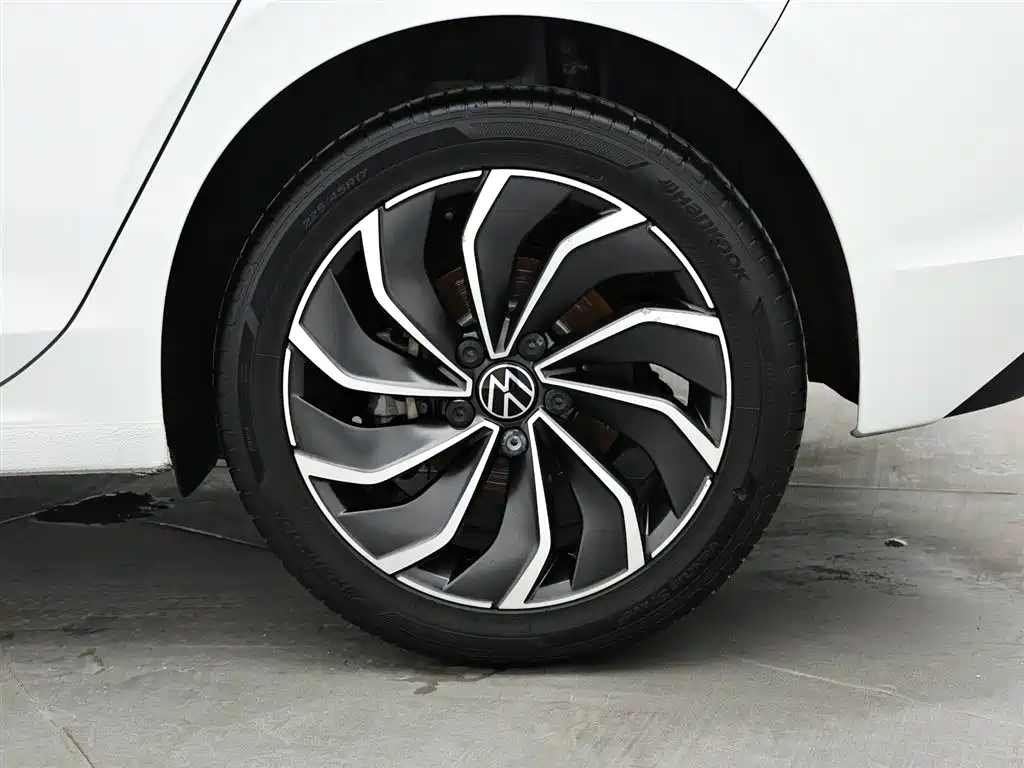 Volkswagen Golf 2023 280TSI DSG Pro