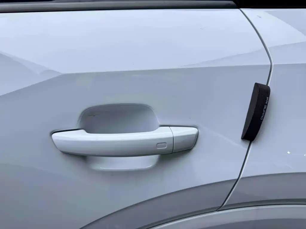 Audi Q2L — миниатюра 45