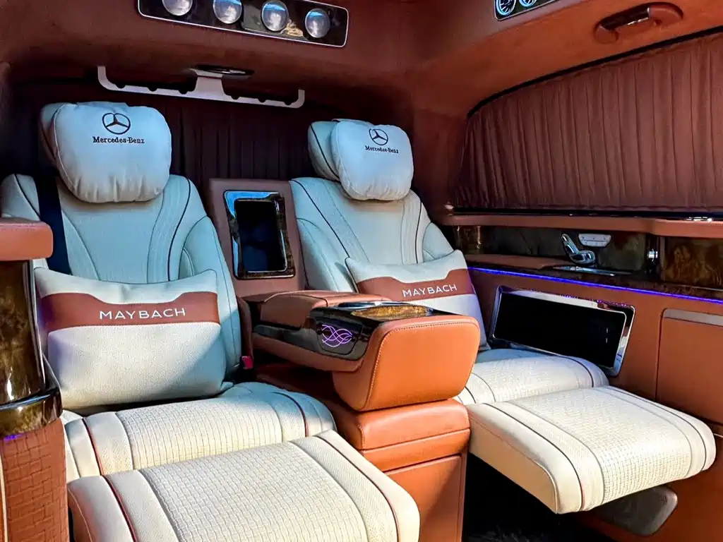 Mercedes-Benz V-Class 2022 — фото 25