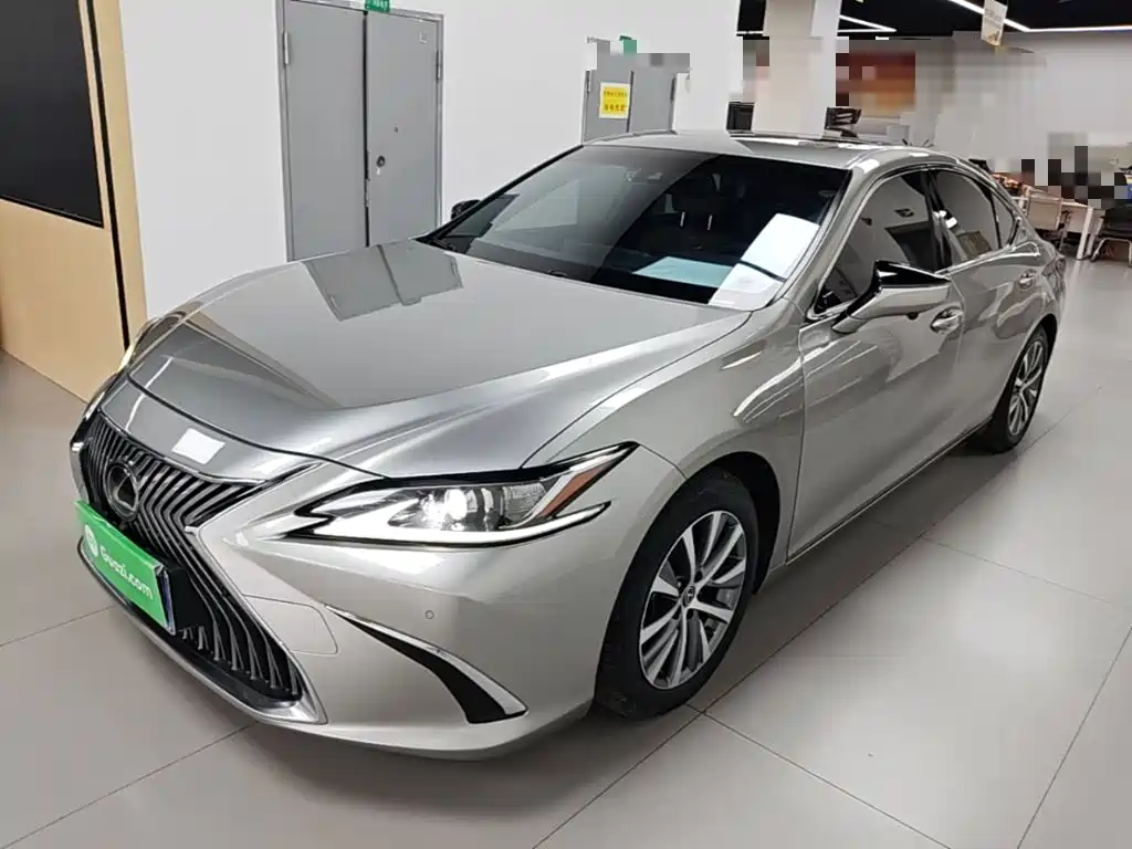 Lexus ES — миниатюра 2