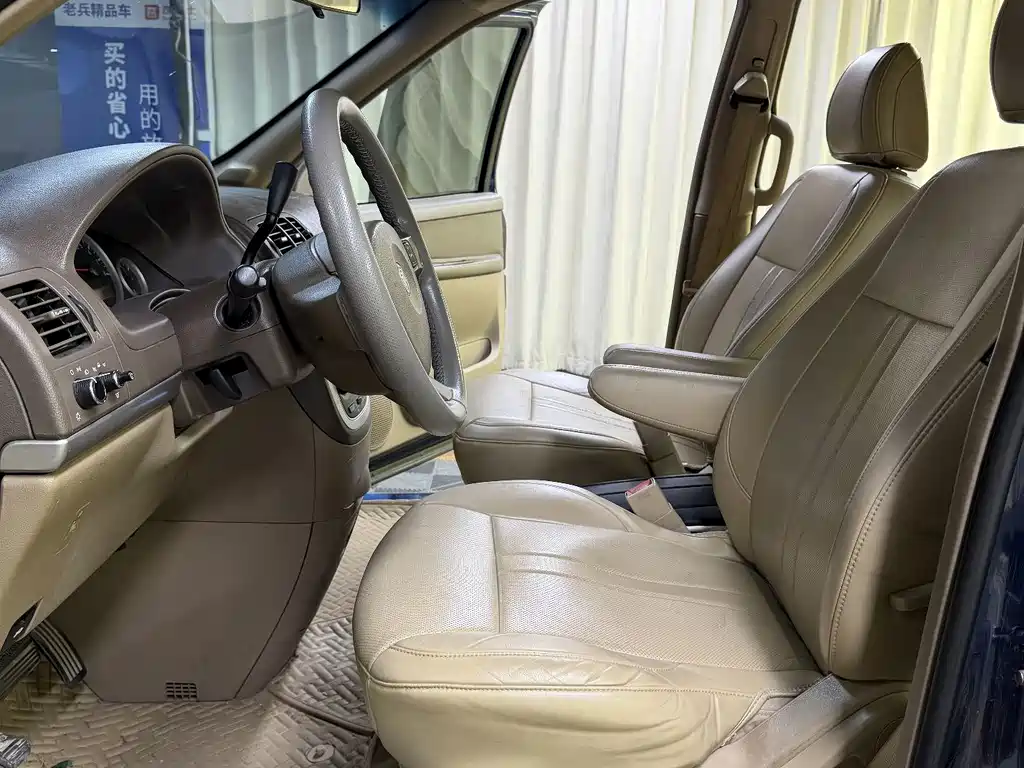 Buick GL8 — миниатюра 25