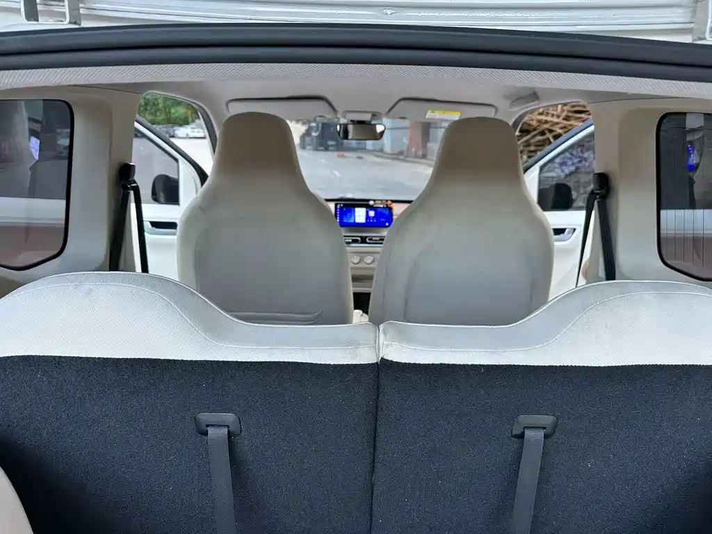 Wuling MINIEV — миниатюра 8