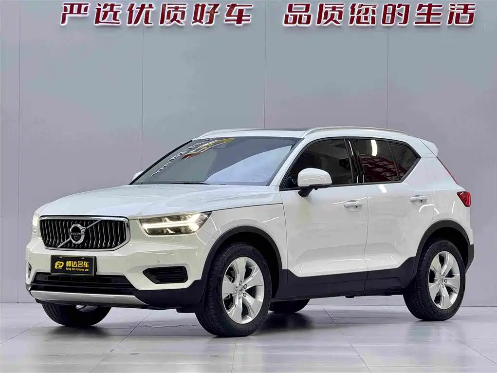 Volvo XC40 2021