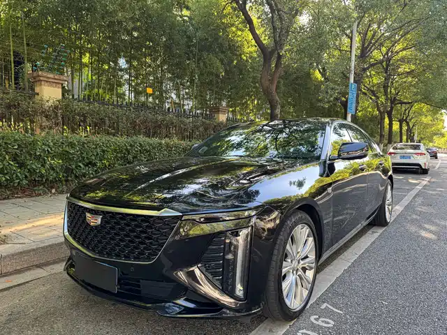 CADILLAC  CT6 2023